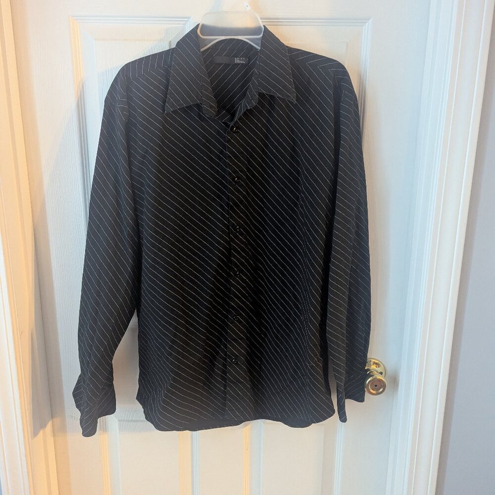 Point X men's black and white button down shirt - L